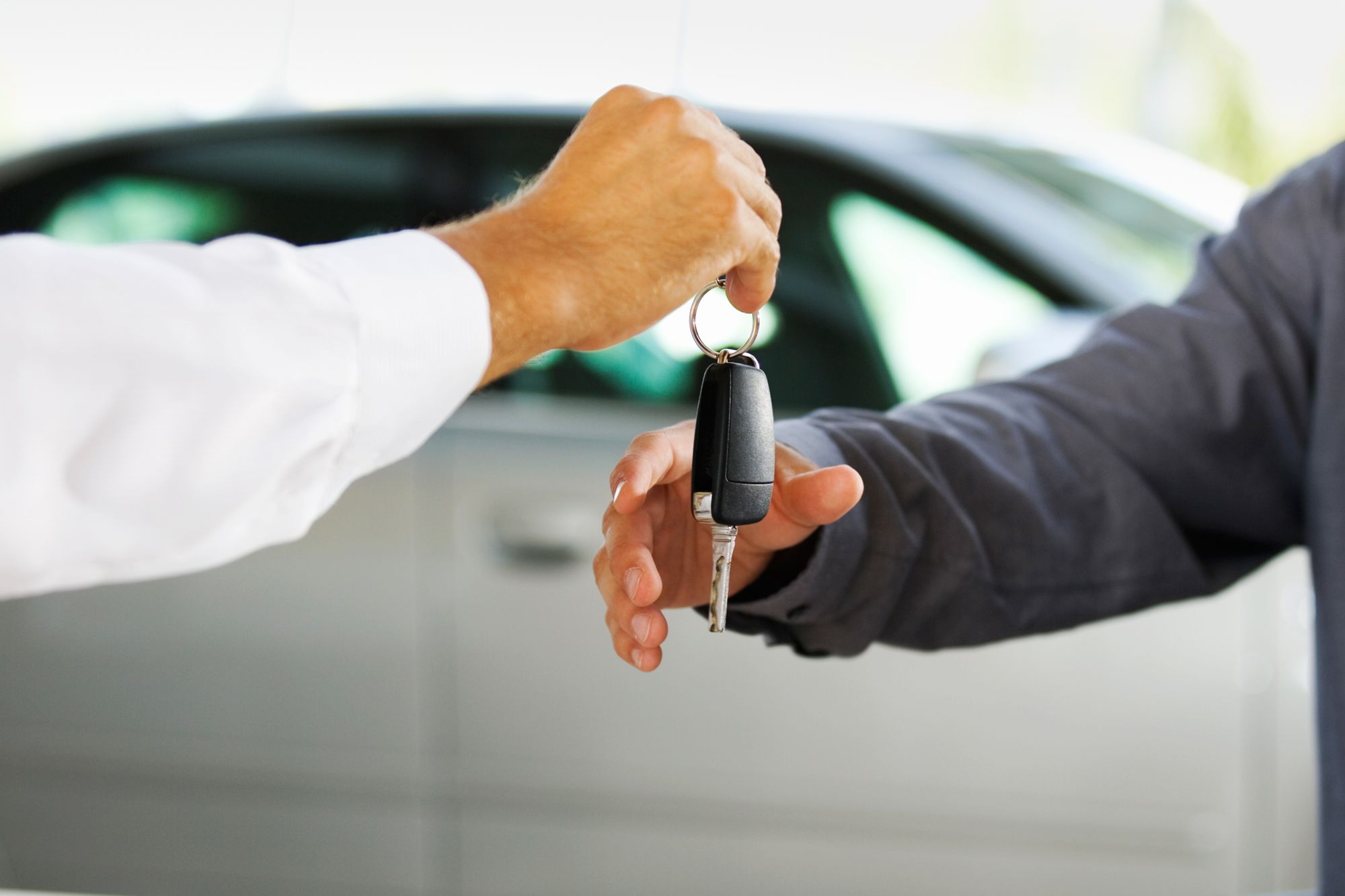 Auto loans hit record high, sending borrowers to the used market