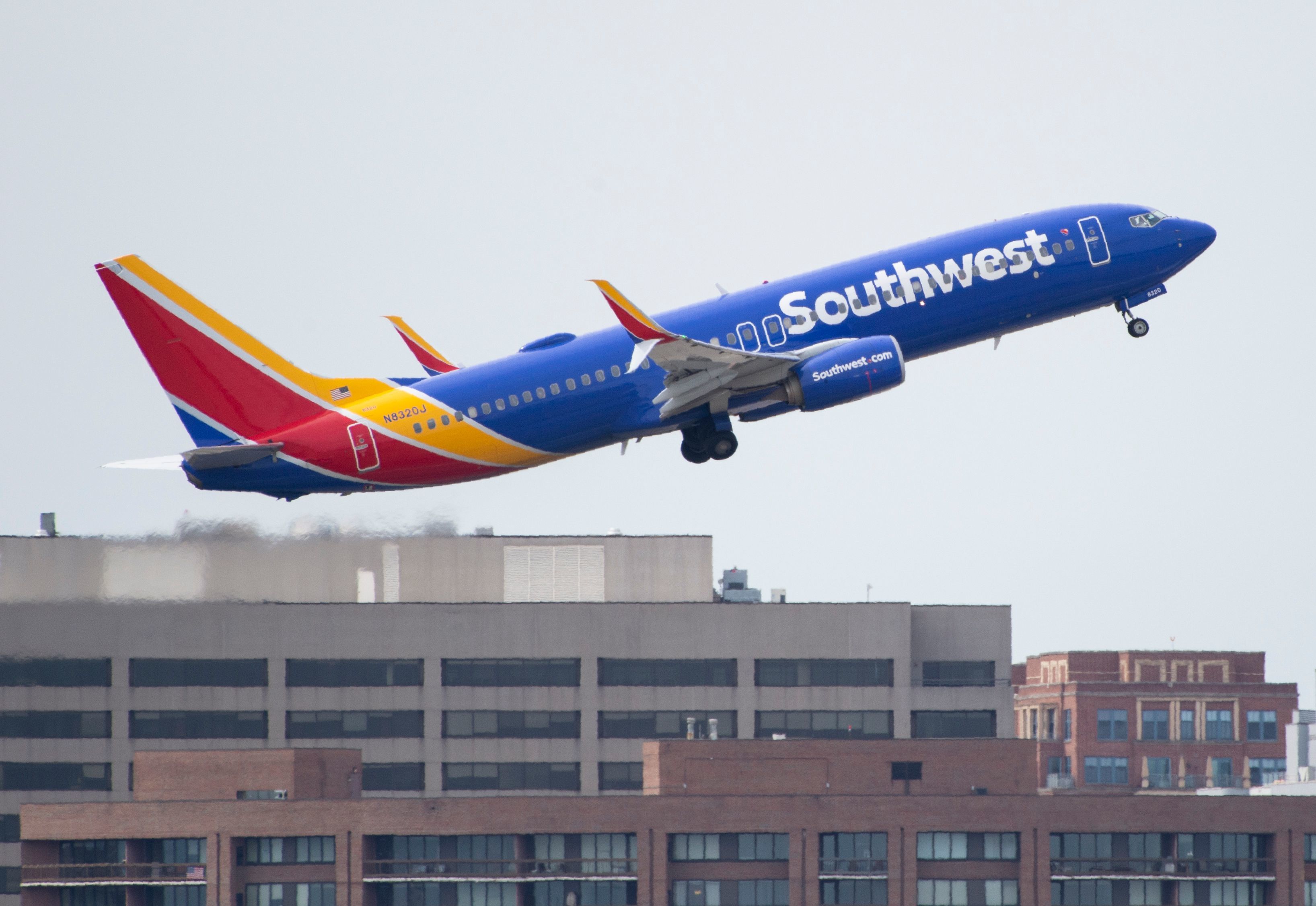 Southwest Airlines pulls Boeing 737 Max off flight schedule until October