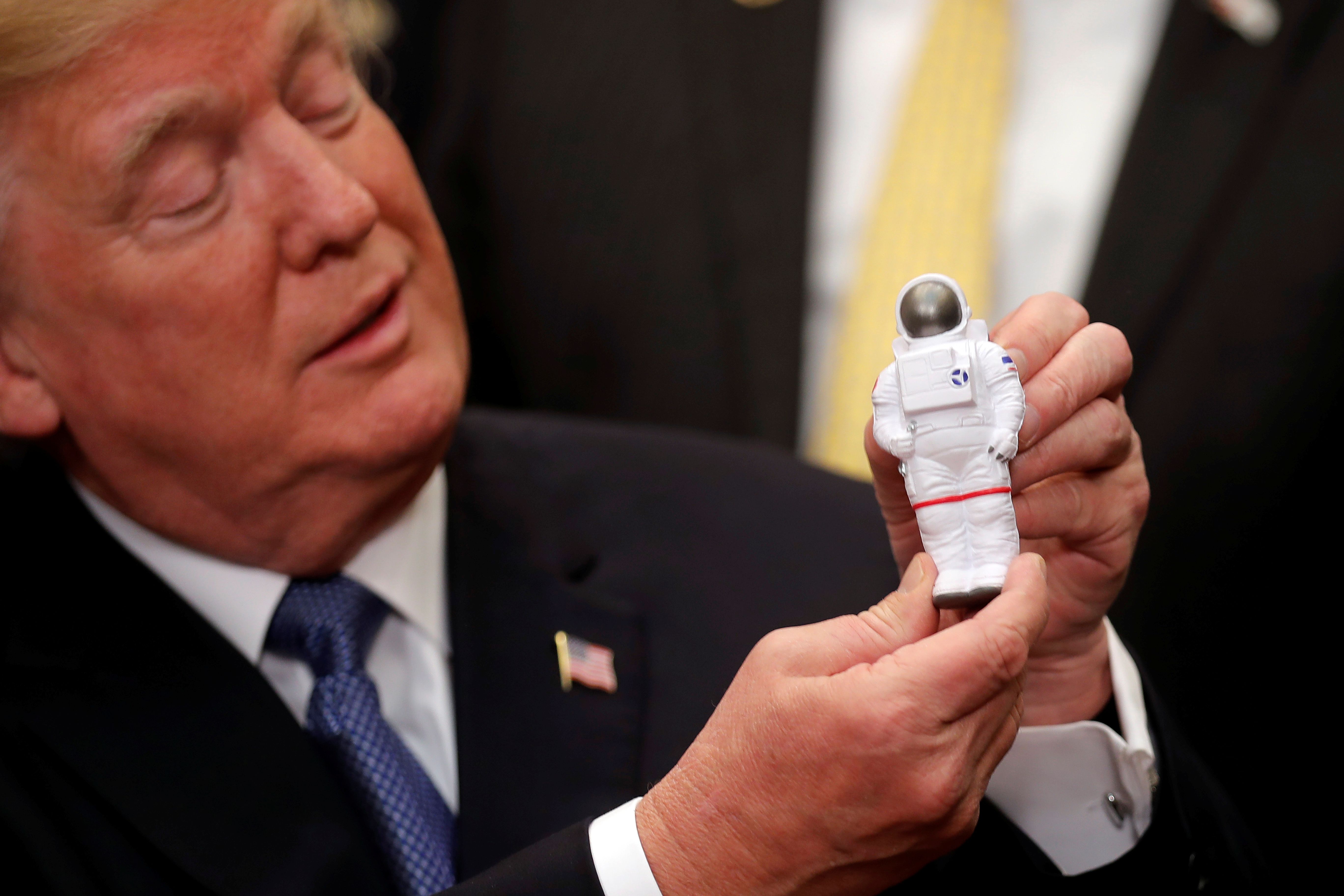 Trump wants NASA to go to Mars, not the moon