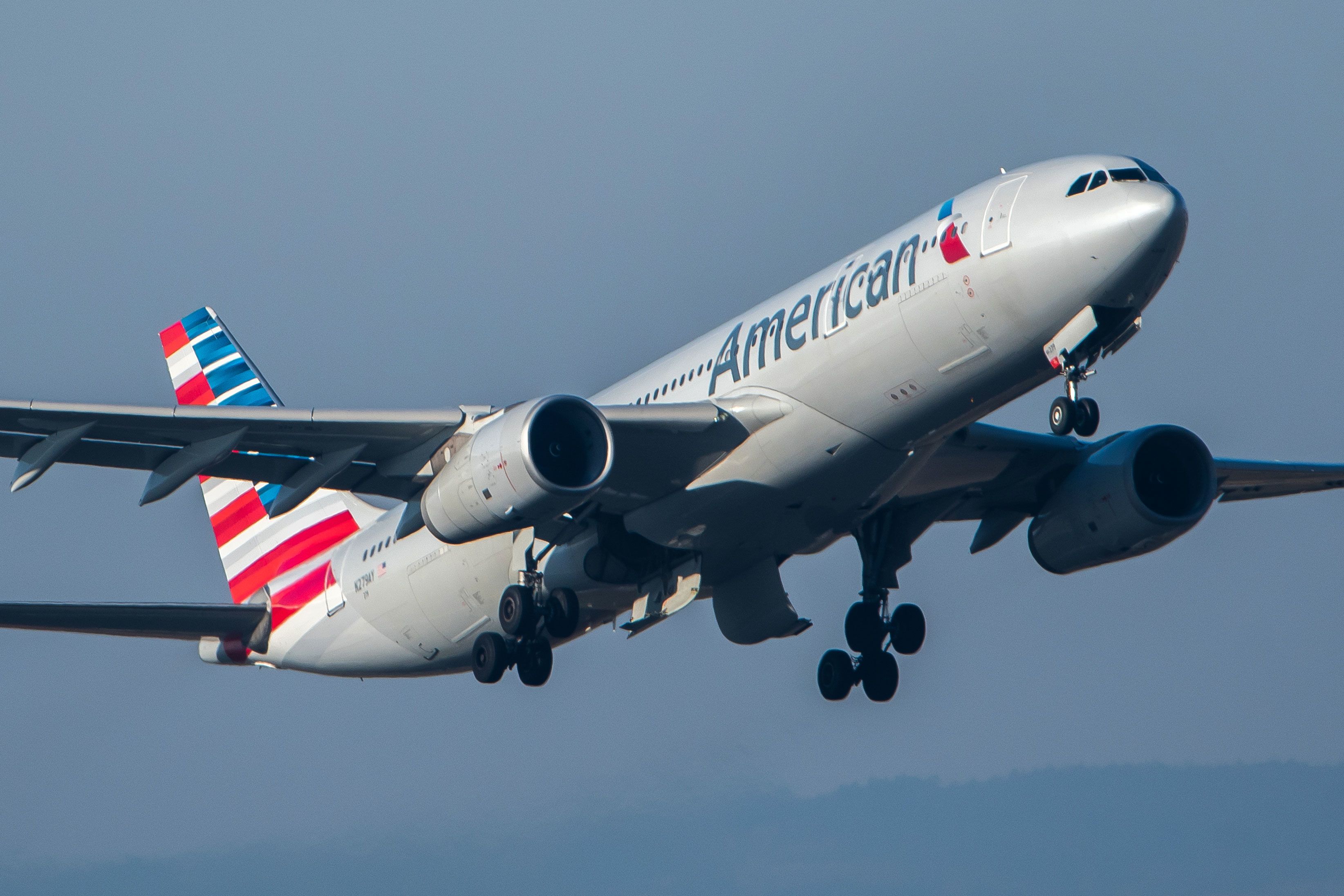 American Airlines second-quarter profits tops expectations