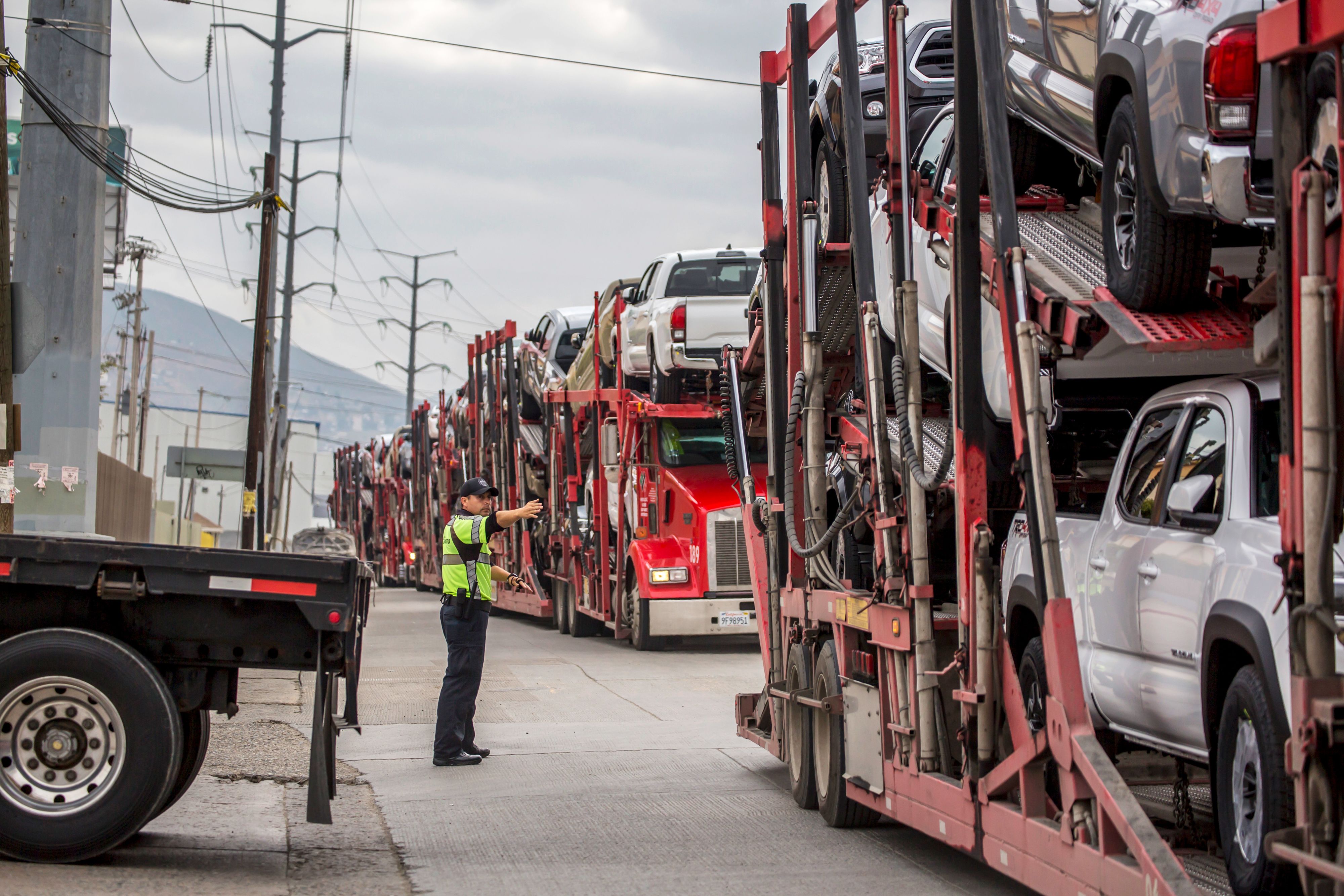 Mexican-made autos stream across border at record rate in first half