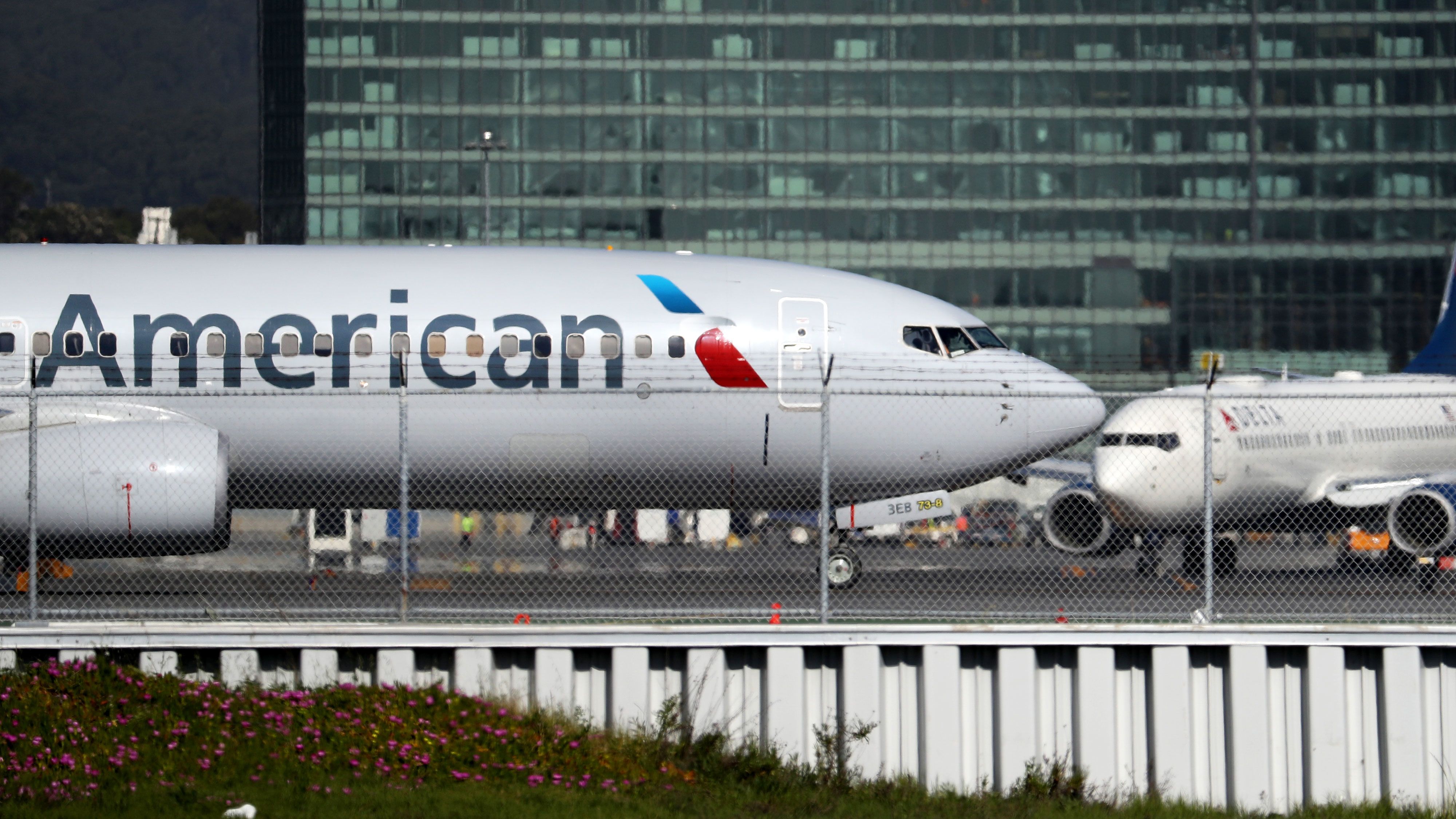 American Airlines adds new perks for internation business travelers