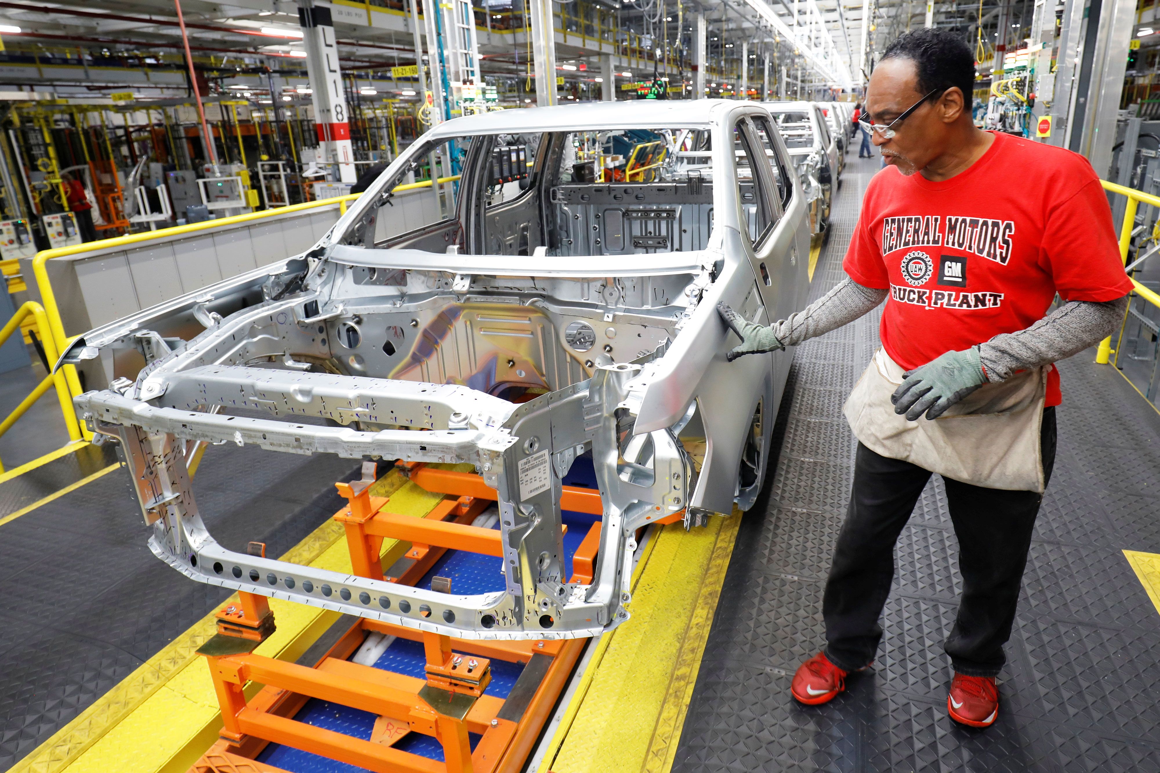 Automakers trim production as market weakens – but hope to avoid wholesale cuts of a decade ago