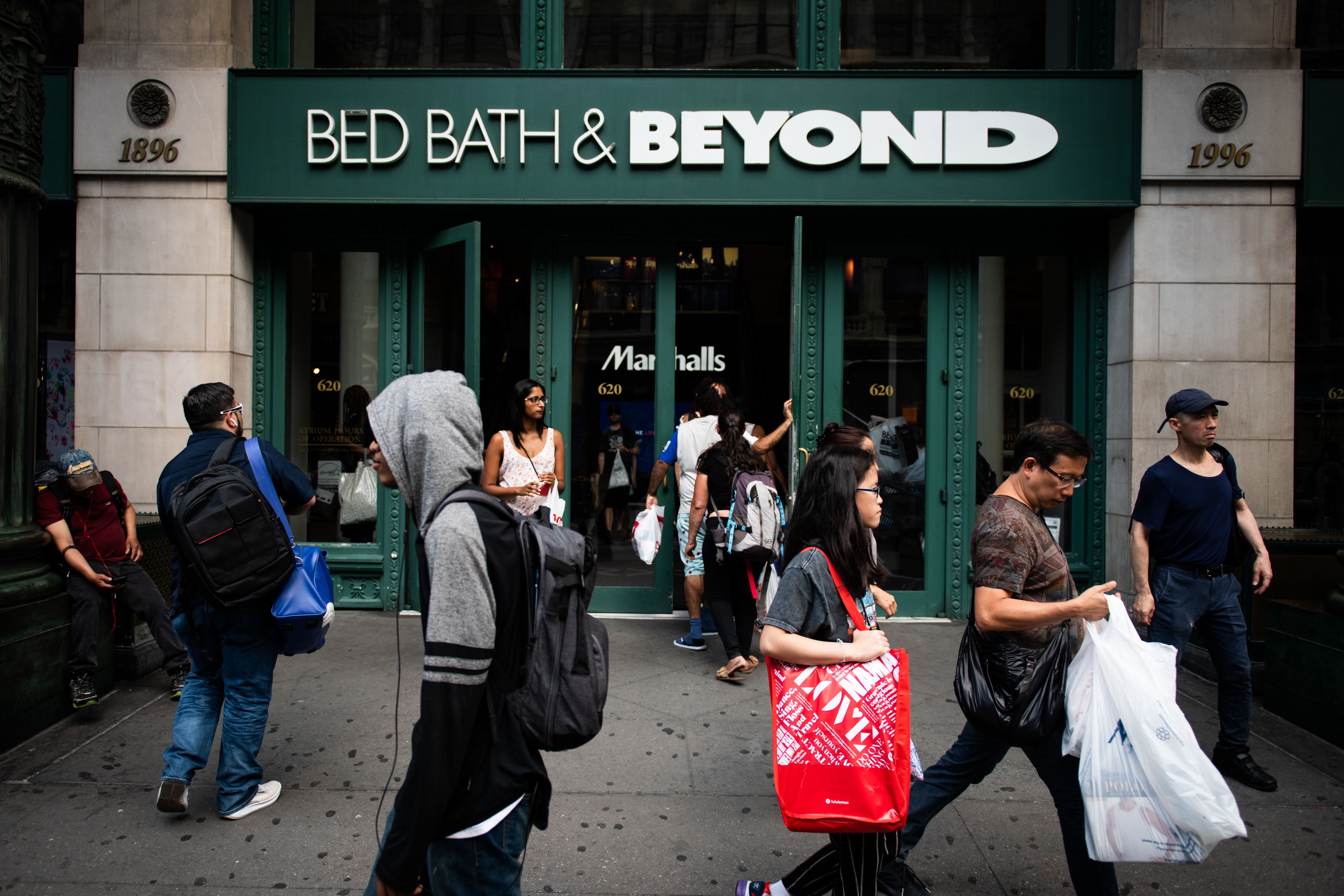 Bed Bath and Beyond is trying to save itself from extinction