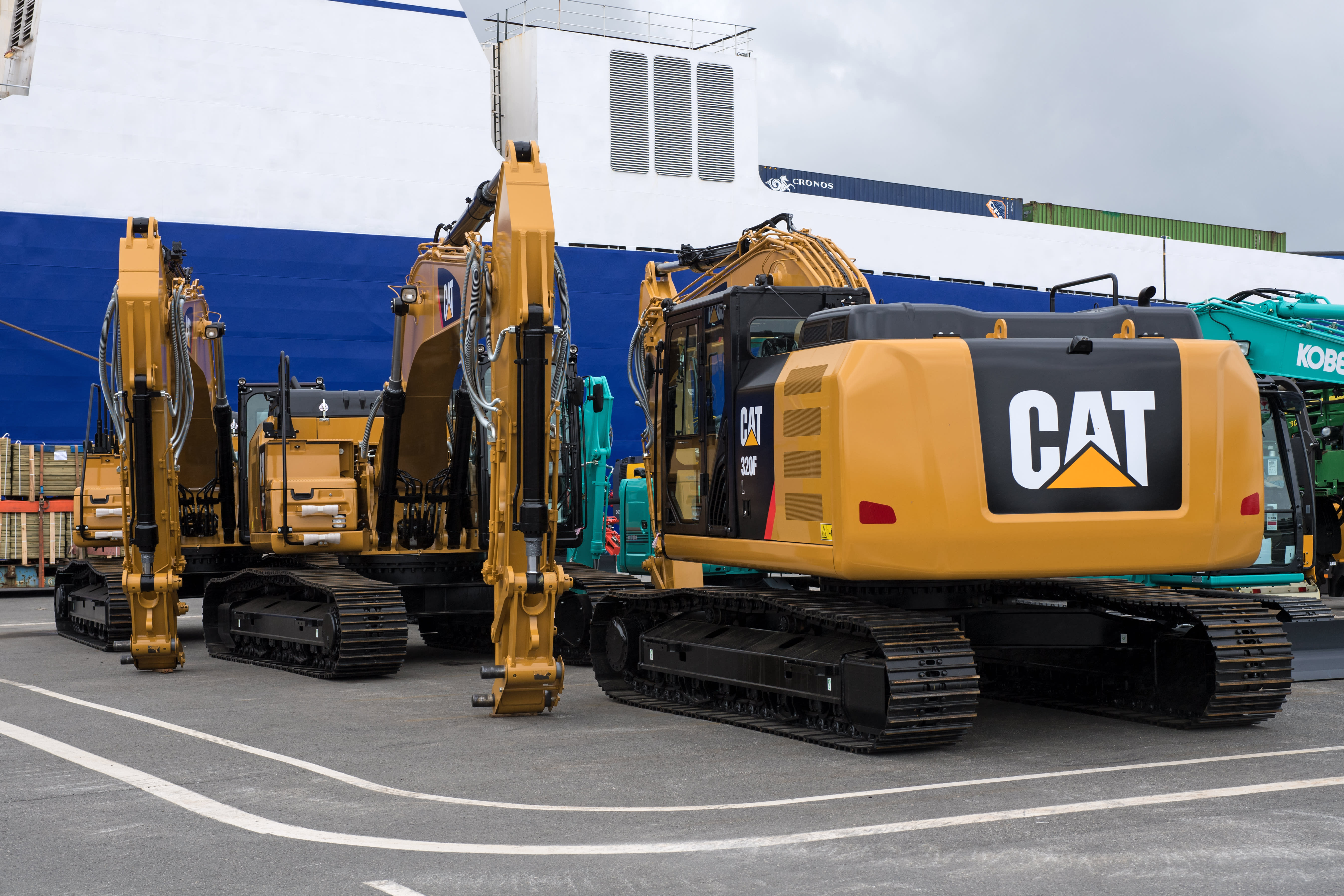 Caterpillar, SmileDirectClub, Oracle, Yelp & more
