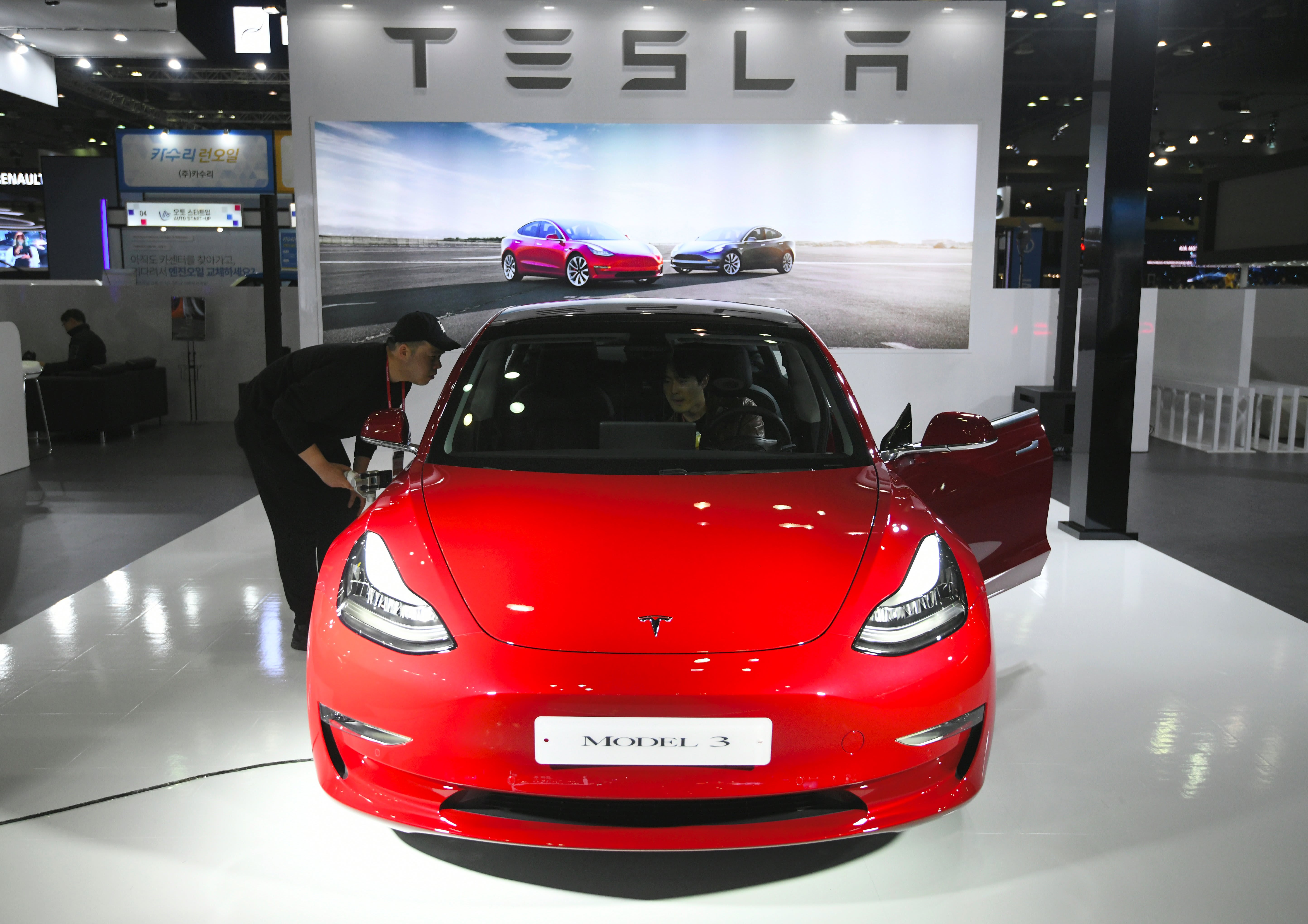 Tesla Model 3, Audi e-tron get top marks in crash tests