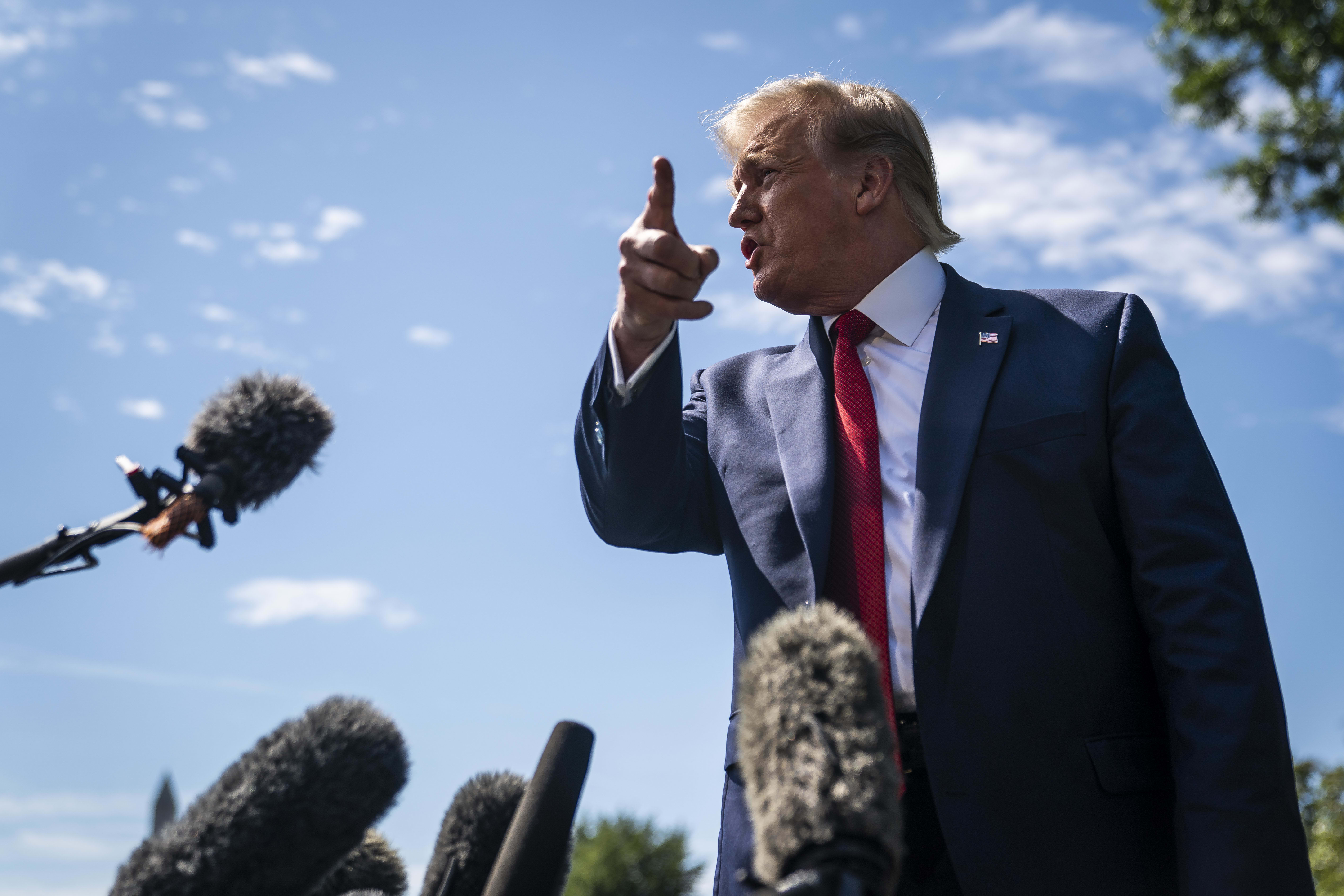 Trump rolls back requirements on energy-saving light bulbs
