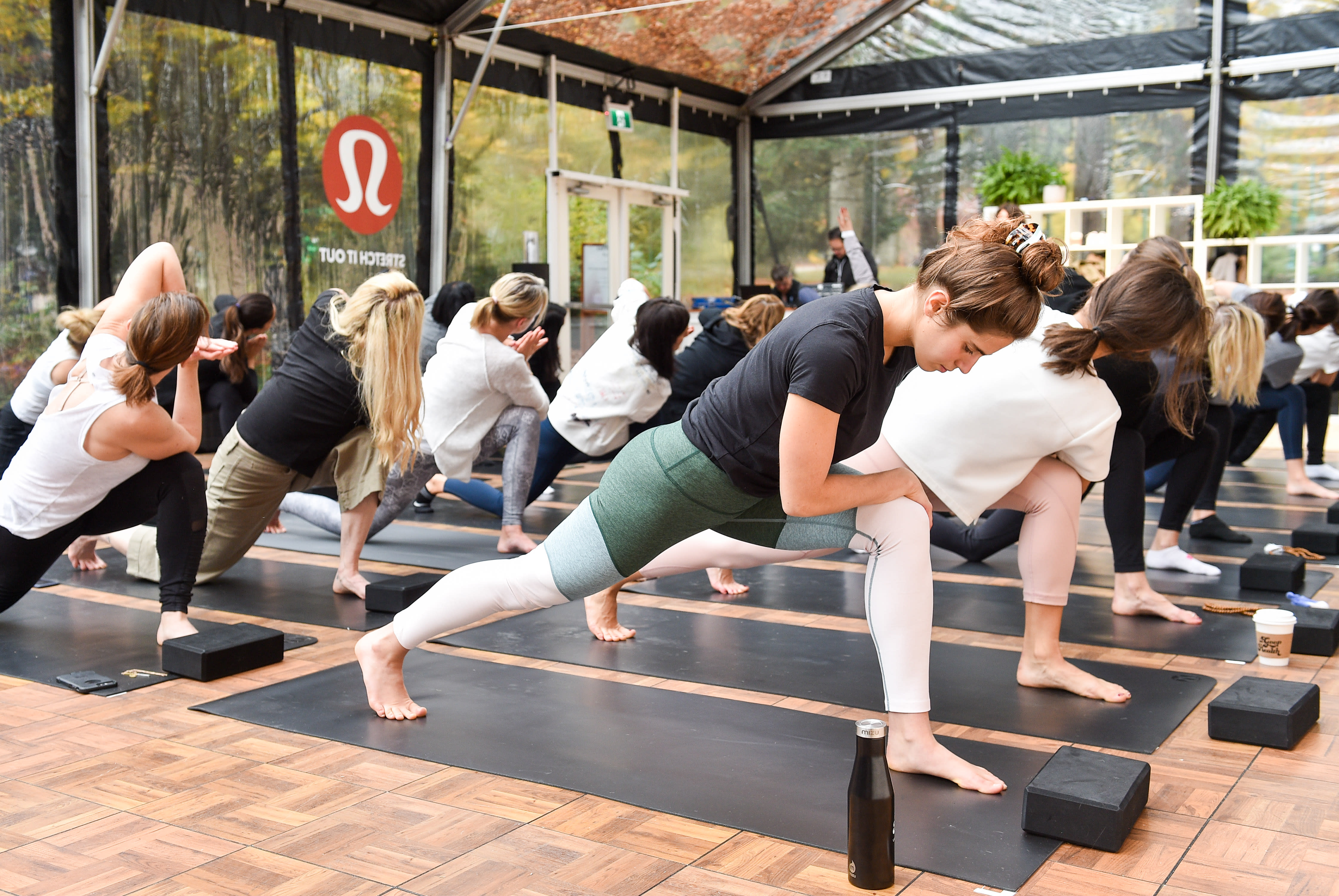 Watch this level in Lululemon as fellow athleisure giant Nike reports