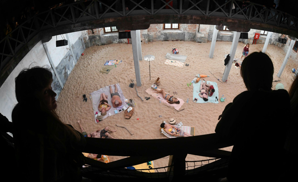Lithuania’s Venice Biennale Pavilion Heads to Berlin—and More Art News – ARTnews.com