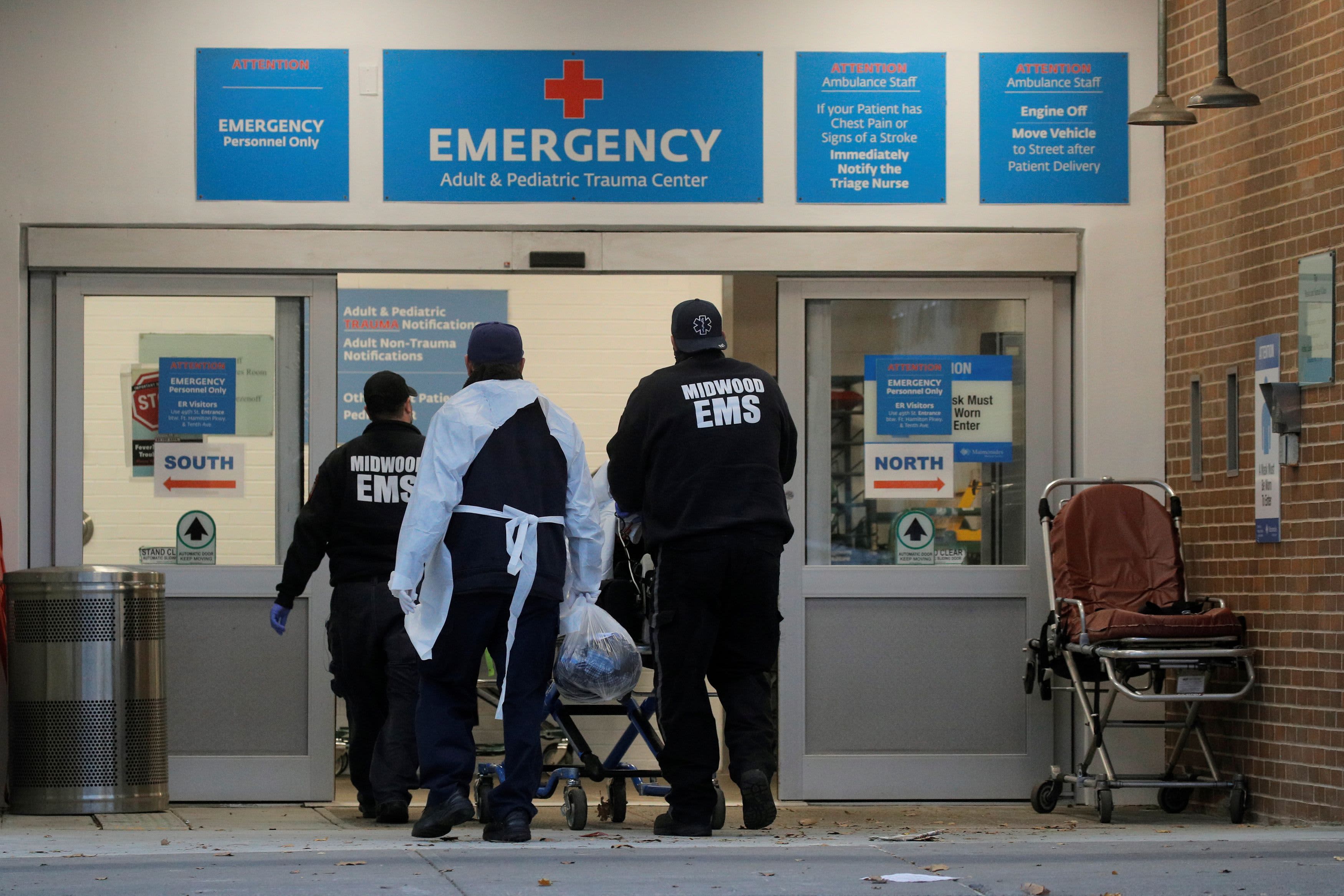 U.S. reports nearly 200,000 new cases as more than 1,500 people die daily