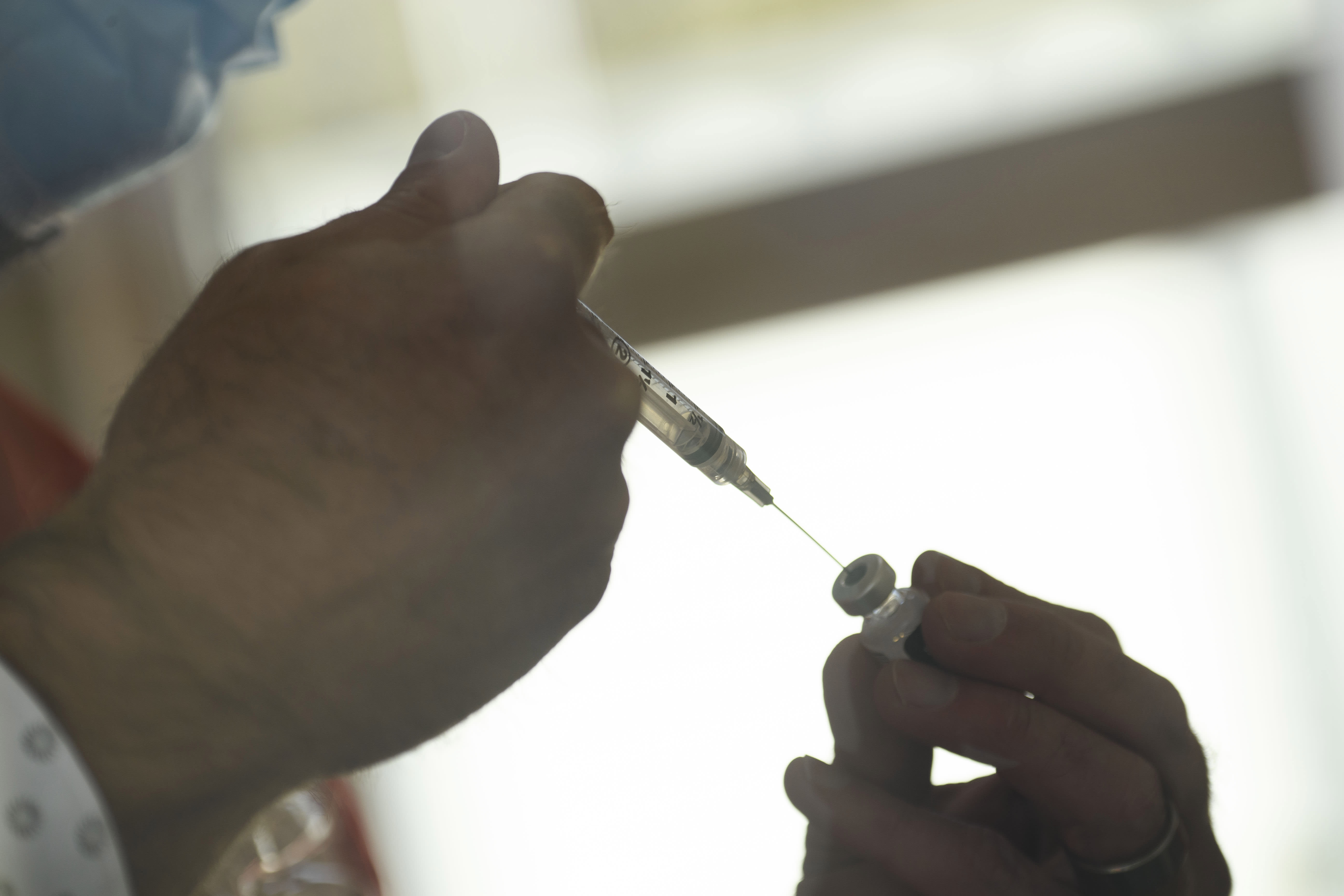Covid vaccinations ‘won’t be chaos,’ assures Walgreens executive