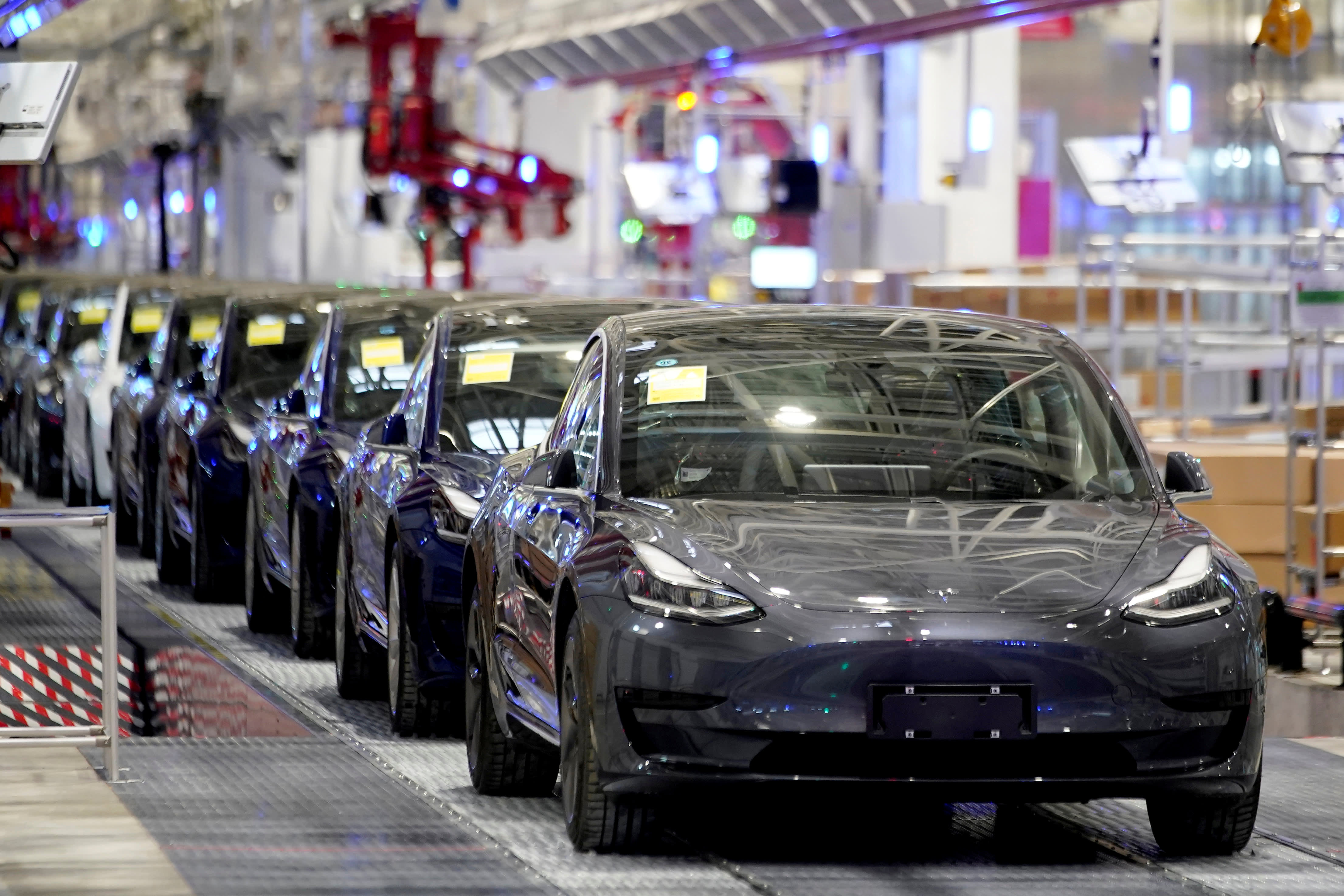 Tesla Model 3 reportedly explodes in Shanghai parking garage