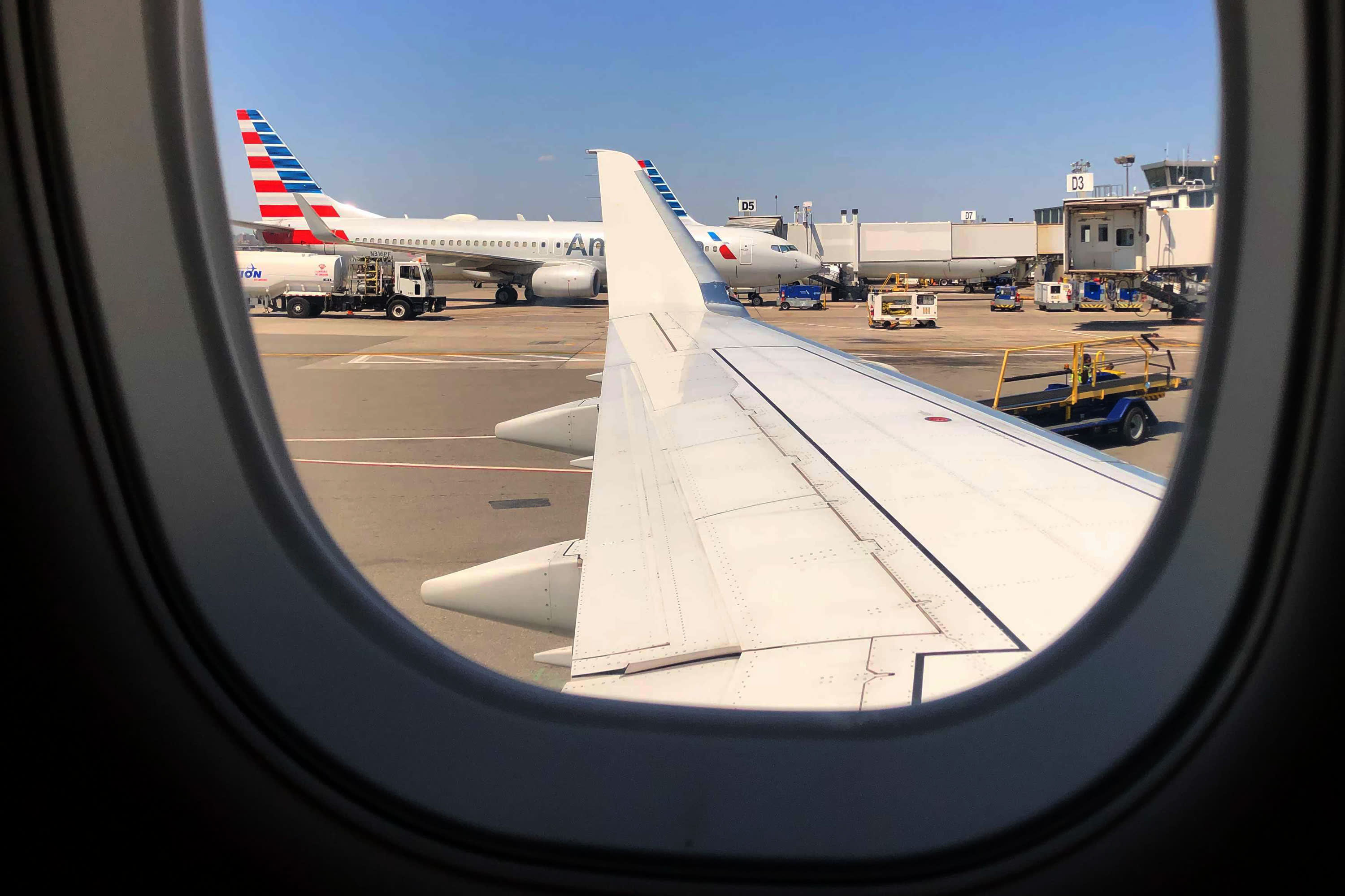 American Airlines cancels hundreds of flights due to staffing crunch, maintenance issues