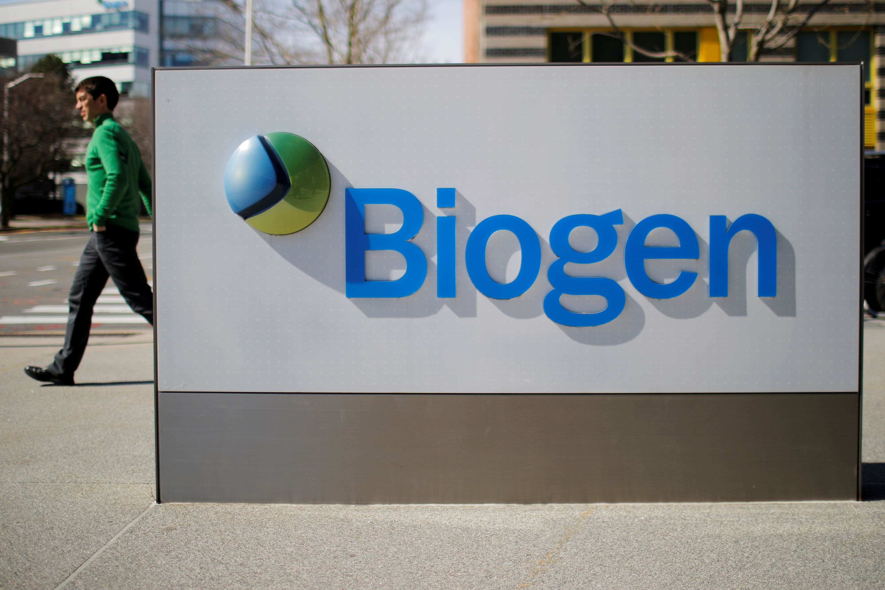 Dementia expert says evidence behind Biogen Alzheimer's drug 'wasn’t sufficient' for FDA approval