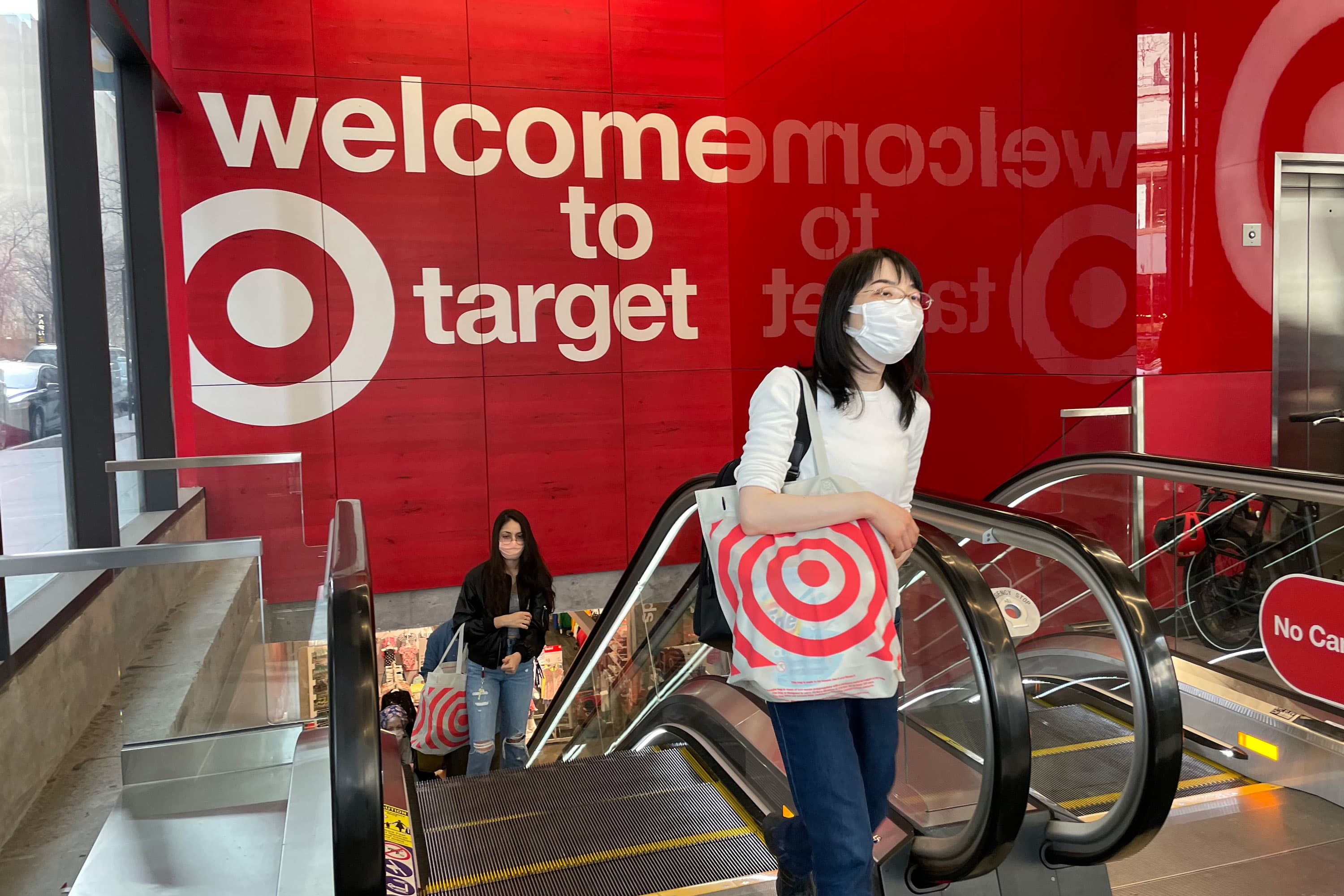 Target to enforce masks for store workers in high-risk counties